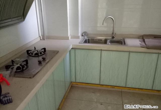 东湖豪庭三室两厅太阳能热水器窗帘灶具晾衣架沙发 - 房屋出租 - 房屋租售 - 枣庄分类信息 - 枣庄28生活网 zaozhuang.28life.net
